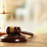 ファクタリング会社を提訴する事業者　訴えることで事業の将来に大きな不安を招くことも